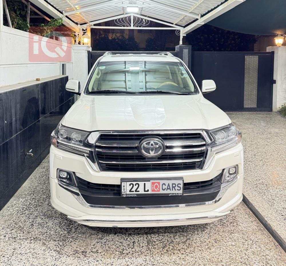 تويوتا لاندكروزر